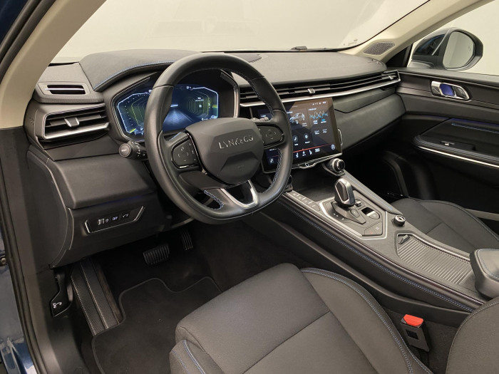 Lynk & Co 01 MORE PHEV