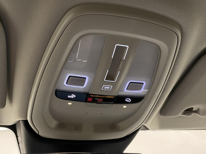 Volvo V60 B4 AUT BRIGHT PLUS