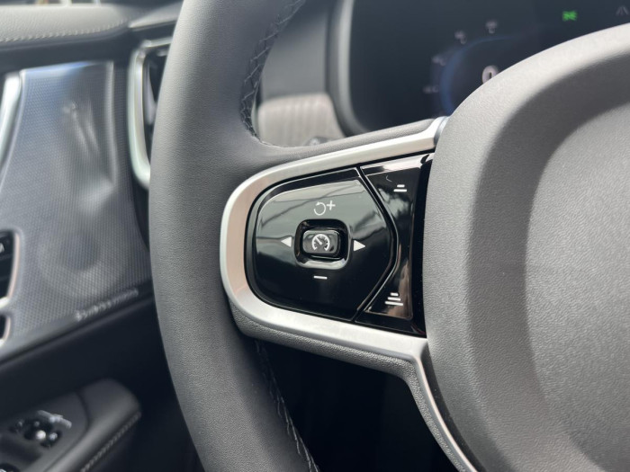 Volvo V90 B5 DARK ULTIMATE Aut 1.maj.