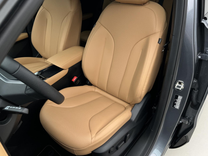 MG HS 1.5 TGI EXCLUSIVE AUT CZ 1.maj 1.5 Exclusive