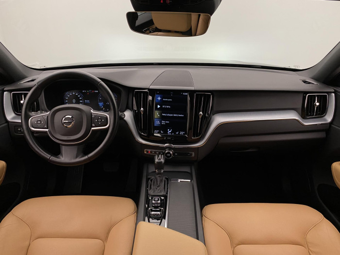 Volvo XC60 T5 AWD MOMENTUM AUT CZ 2.0 Momentum