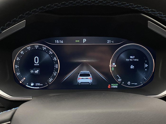 Lynk & Co 01 PHEV DCT AUT 1.maj