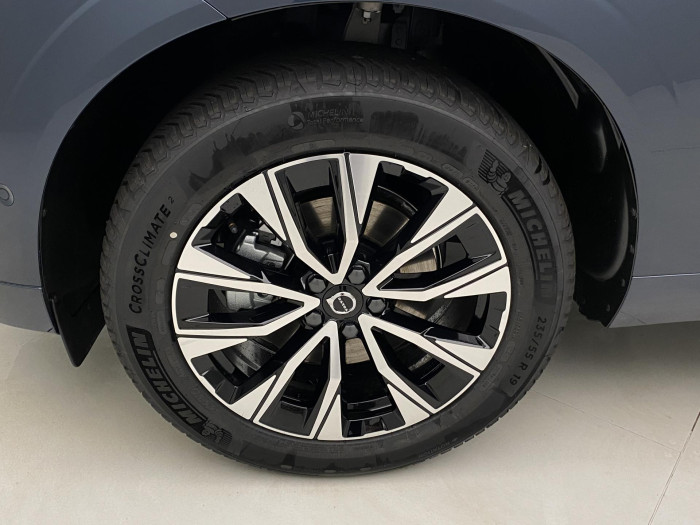 Volvo XC60 B5 AWD AUT DARK PLUS