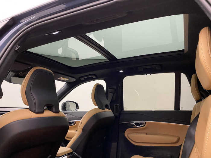 Volvo XC90 T8 AWD ULTIMATE DARK RECHARGE