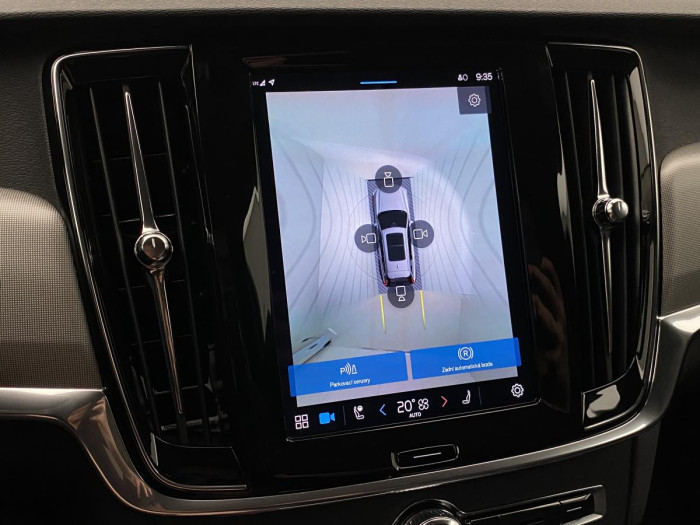 Volvo V90 CC B4 AWD CORE AUT REZERVACE 2.0 CC CC
