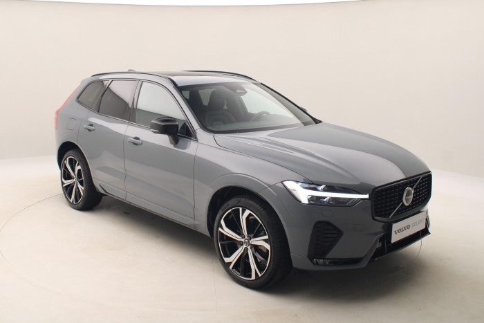 Volvo XC60 B4 AWD PLUS DARK AUT 1.maj