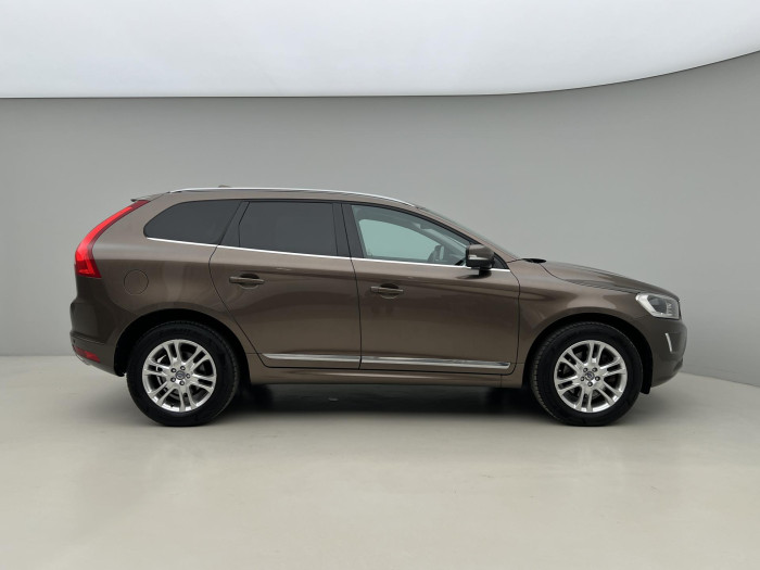 Volvo XC60 D5 AWD SUMMUM AUT CZ 2.4 d Summum