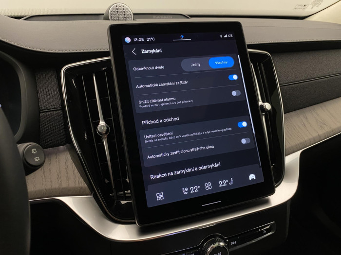 Volvo XC90 T8 AWD RECHARGE DARK ULTRA