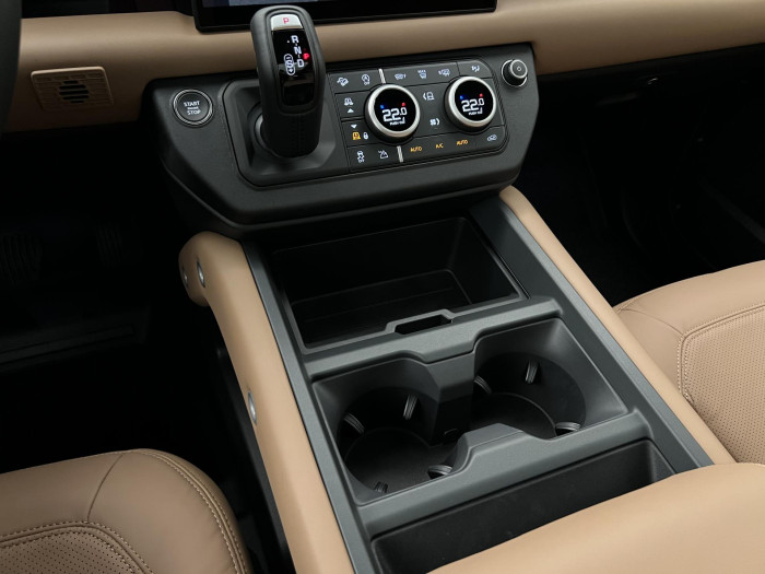 Land Rover Defender 110 D300 X-DYNAMIC HSE AWD Aut 3.0 d Dynamic