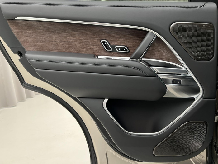 Land Rover Range Rover D350 AUTOBIOGRAPHY SWB AWD Aut 3.0 d