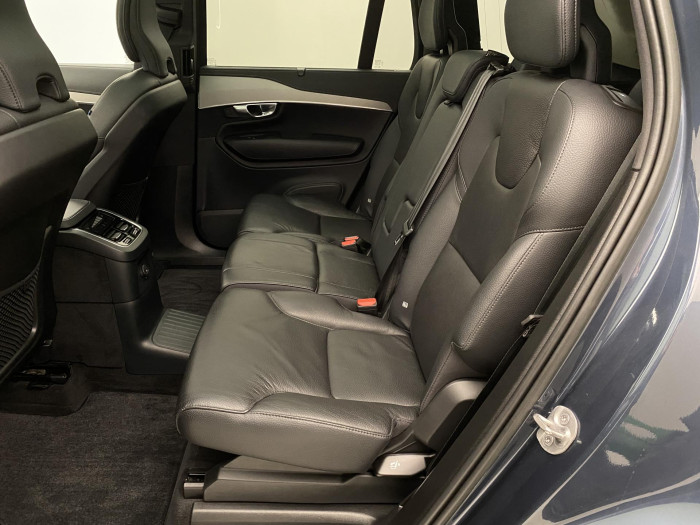 Volvo XC90 T8 AWD RECHARGE PLUS DARK AUT