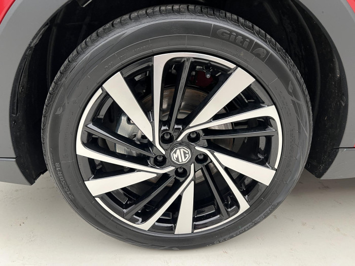 MG ZS 1.5 EXCLUSIVE HYBRID+ AUT CZ 1.5 Exclusive