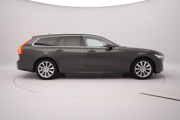 Volvo V90 D3 MOMENTUM PRO AUT 2.0 d Momentum