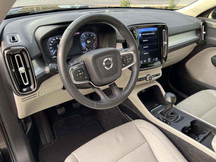 Volvo XC40 T3 MOMENTUM 1.maj. 1.5 Momentum