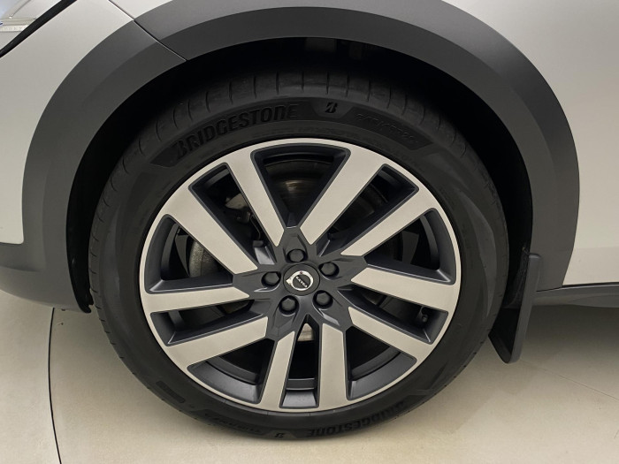 Volvo V90 CC B4 AWD MOMENTUM  REZERVACE 2.0 CC CC Momentum