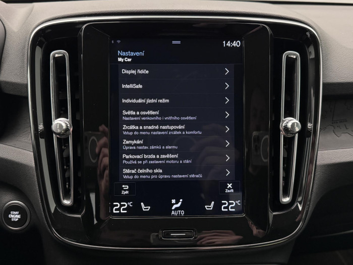 Volvo XC40 T4 AWD MOMENTUM CZ 2.0 Momentum