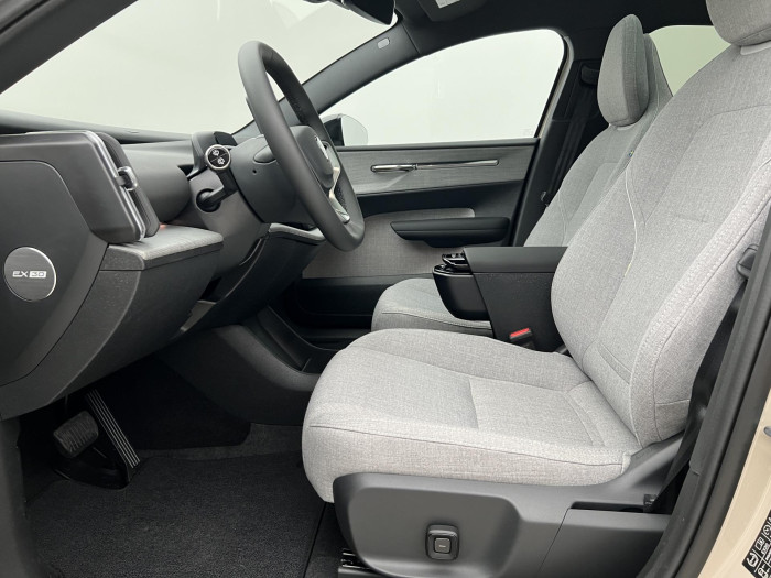 Volvo EX30 PURE TWIN PERFORMANCE ULTRA