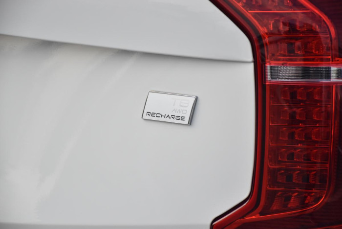 Volvo XC90 T8 AWD INSCRIPTION REZERVACE