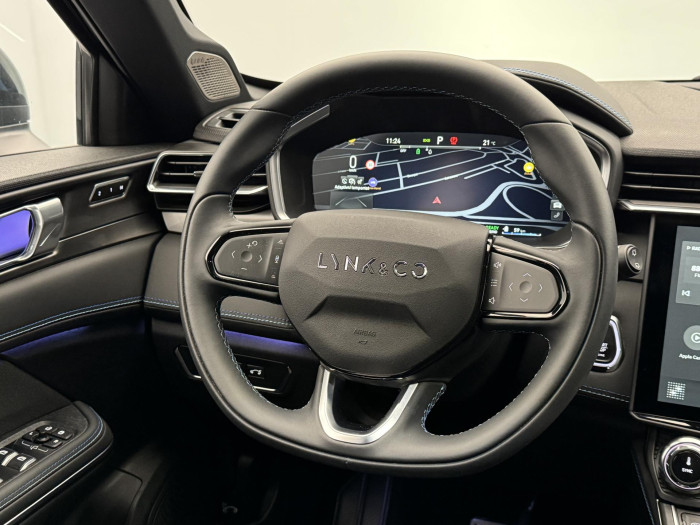 Lynk & Co 01 PHEV DCT AUT 1.maj