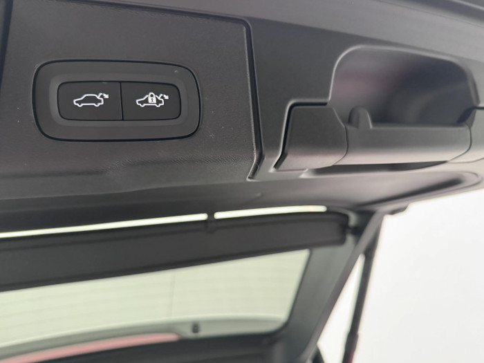 Volvo XC60 T6 AWD RECHARGE PLUS DARK AUT