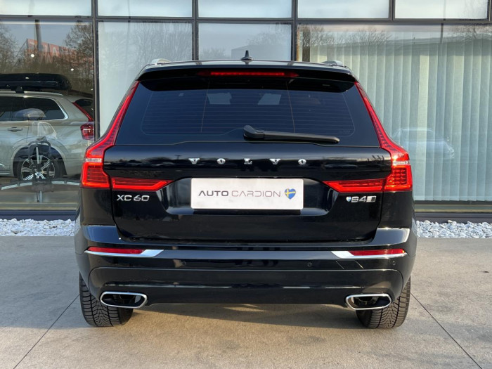 Volvo XC60 B4 AWD INSCRIPTION Aut CZ