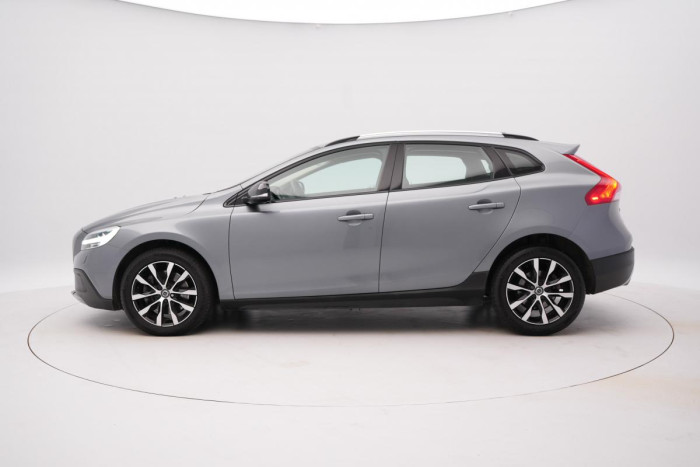 Volvo V40 CROSS COUNTRY T3 REZERVACE