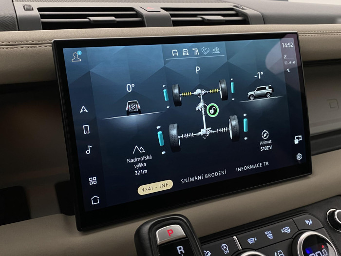 Land Rover Defender D250 AWD SE AUT CZ 3.0 d SE