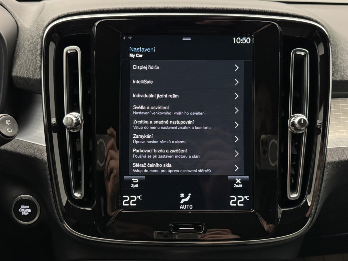 Volvo XC40 T2 MOMENTUM CZ 1.5 Momentum