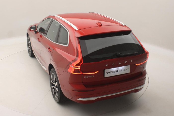 Volvo XC60 B4 PLUS BRIGHT AUT REZERVACE 2.0 Plus