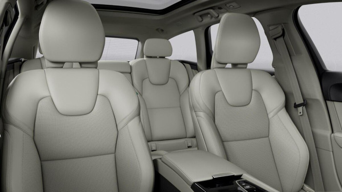 Volvo V90 T8 AWD Plug-in DARK ULTRA