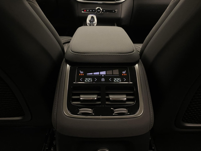 Volvo XC90 T8 AWD RECHARGE DARK PLUS 7m