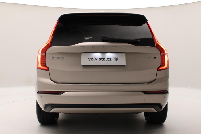 Volvo XC90 B6 AWD AUT DARK REZERVACE