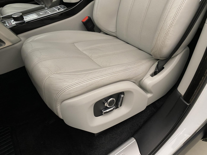 Land Rover Range Rover 5.0 S/C V8 VOGUE REZERVACE 5.0 V8