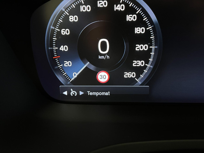 Volvo V60 B3 MOMENTUM AUT 1.maj. 2.0 Momentum