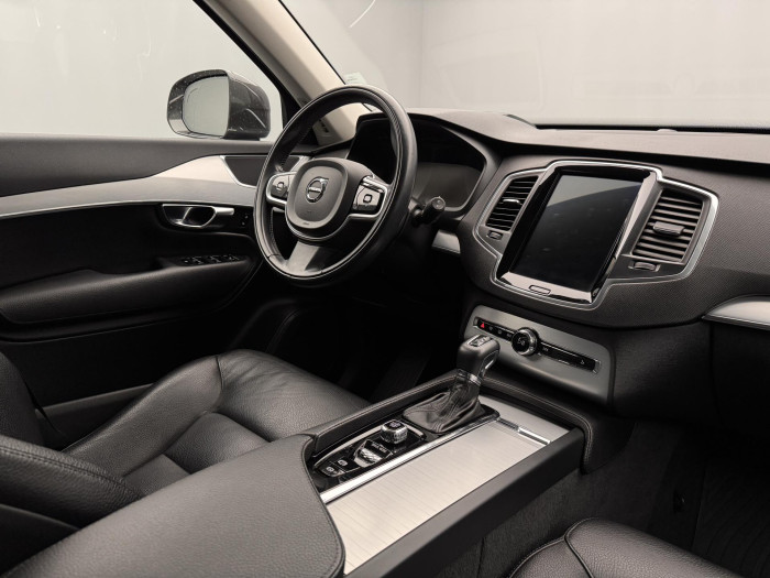 Volvo XC90 D4 AWD MOMENTUM AUT 7M 2.0 d Momentum