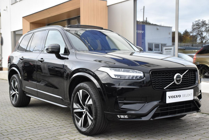 Volvo XC90 B5 AWD R-Design REZERVACE