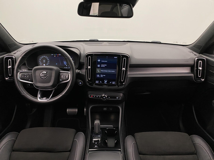 Volvo XC40 D4 AWD R-DESIGN AUT 2.0 d