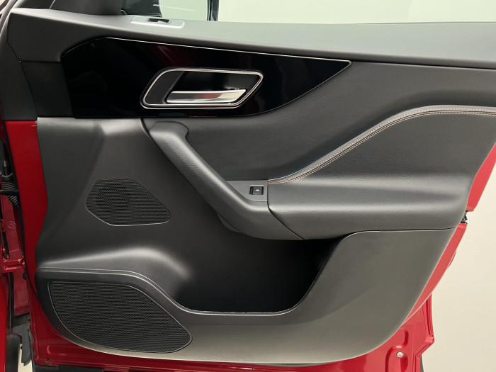 Jaguar F-Pace 20d AWD Aut CZ REZERVACE 2.0 d