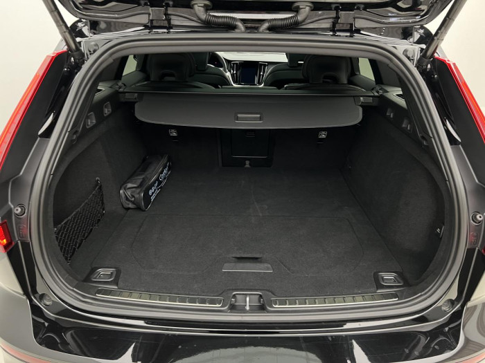 Volvo V60 CROSS COUNTRY B5 AWD Ultimate