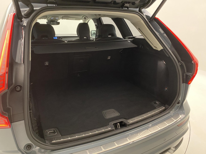 Volvo XC60 B4 AWD DARK PLUS AUT