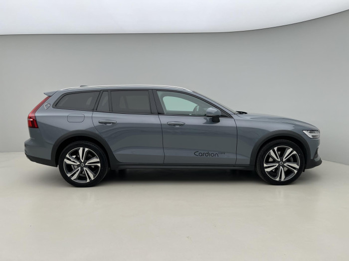 Volvo V60 CROSS COUNTRY B4 AWD Aut 1.maj
