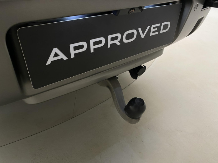 Land Rover Defender 130 D300 SE AWD AUT CZ 3.0 d SE