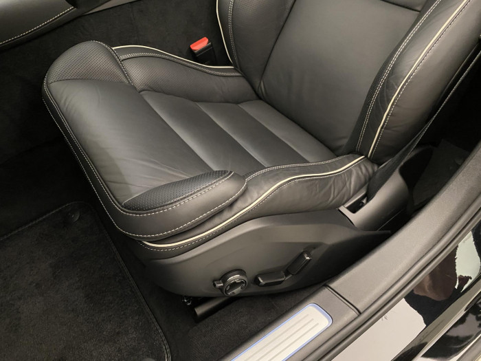 Volvo V90 B5 ULTIMATE DARK AUT 1.maj