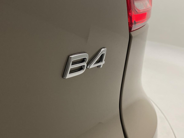 Volvo XC40 B4 AUT DARK ULTRA