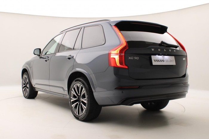 Volvo XC90 T8 AWD ULTIMATE DARK REZERVACE
