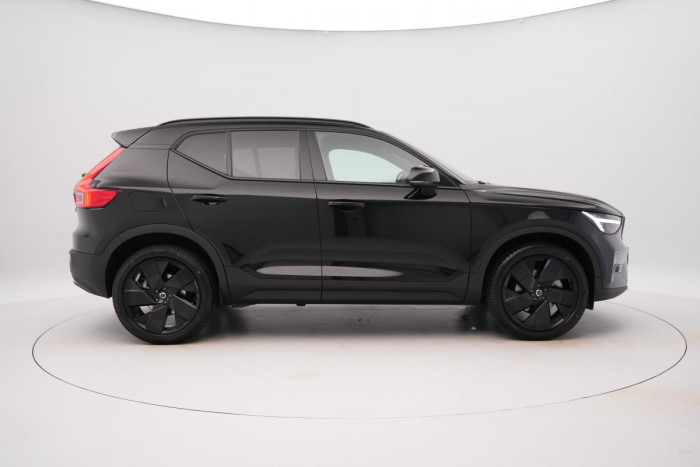 Volvo XC40 B3 AUT PLUS BLACK EDITION