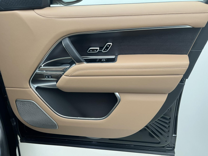 Land Rover Range Rover P550e AUTOBIOGRAPHY Aut SWB