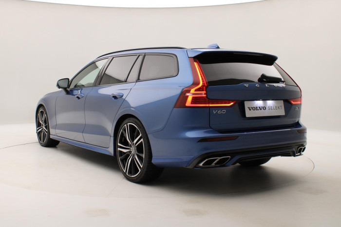 Volvo V60 B6 AWD R-DESIGN AUT REZERVACE