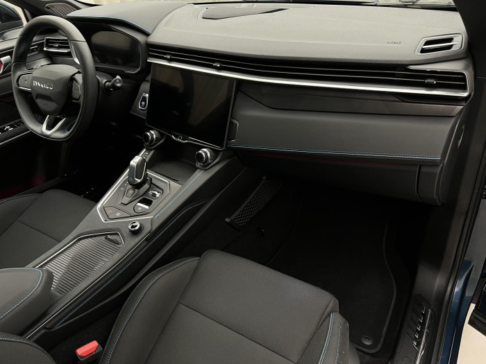 Lynk & Co 01 PHEV DCT AUT 1.maj.