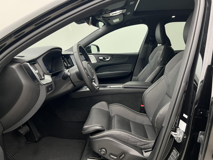 Volvo XC60 B5 AWD ULTRA BLACK EDITION AUT 2.0 Edition